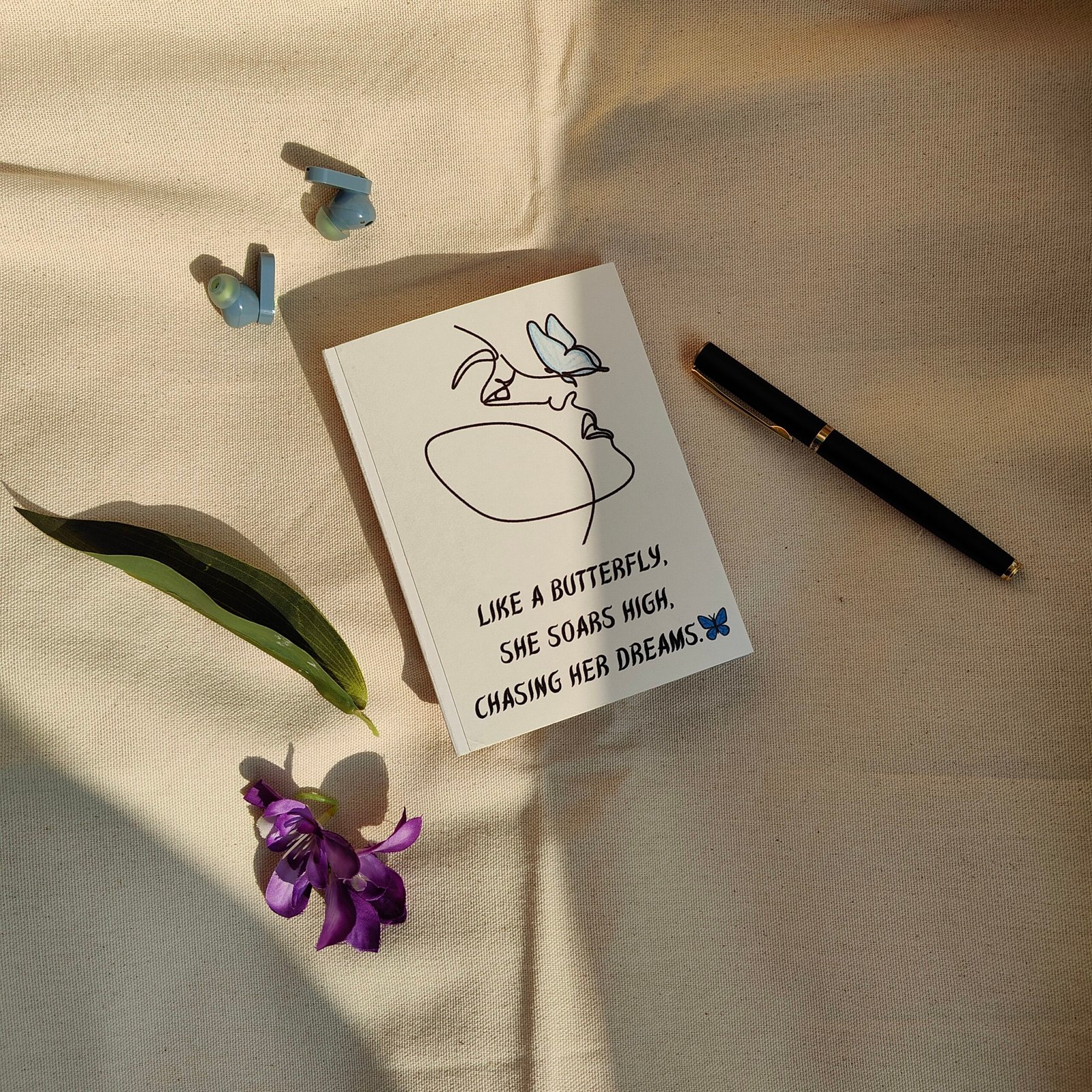 β¨π¦ Dream Chaser Notepad π